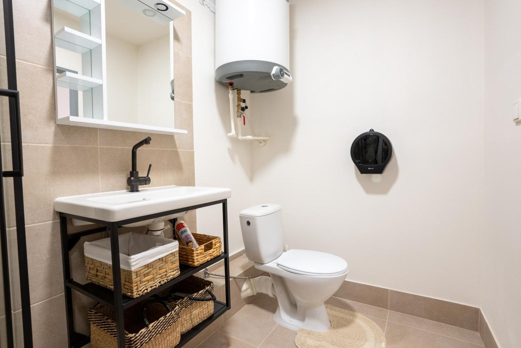 פראג White Wolf House Hostel & Apartments מראה חיצוני תמונה